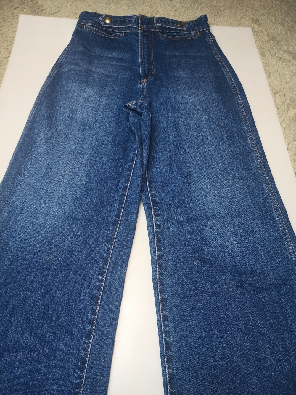 Wrangler x Urban Outfitters Bells High Rise Cropped Flare Jeans Size 28